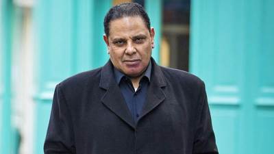 علاء الأسوانى مثقف أتلفه "الهوى"!