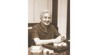 إحسان عبدالقدوس الكاتب الأكثر حضورًا.. نصًا وصوتًا وصورة