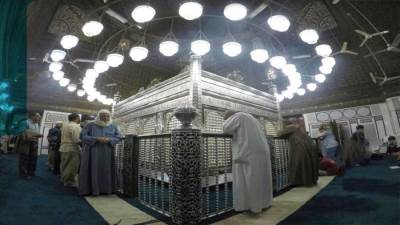 فى حضرة صاحب المقام