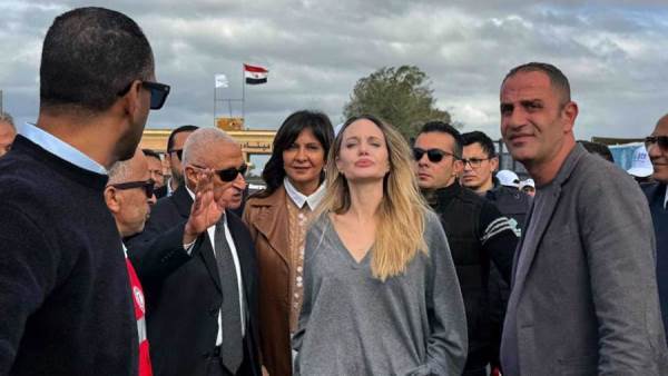 «أنجلينا جولى» تنسف الرواية الإسرائيلية من معبر رفح