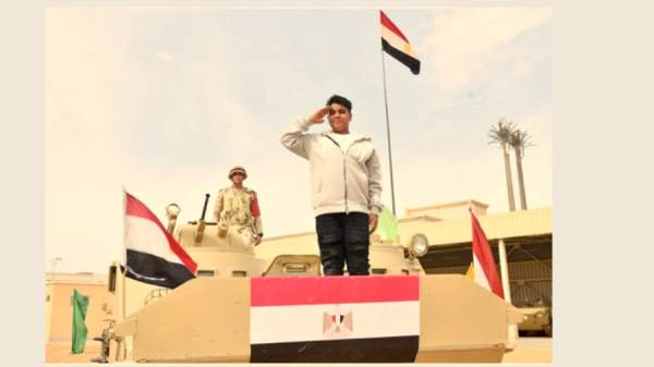 القوات المسلحة تنظم زيارات لأسر الشهداء إلى الأكاديمية العسكرية المصرية 