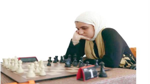 مريم عزب قصة طموح لا يعرف المستحيل على رقعة الشطرنج