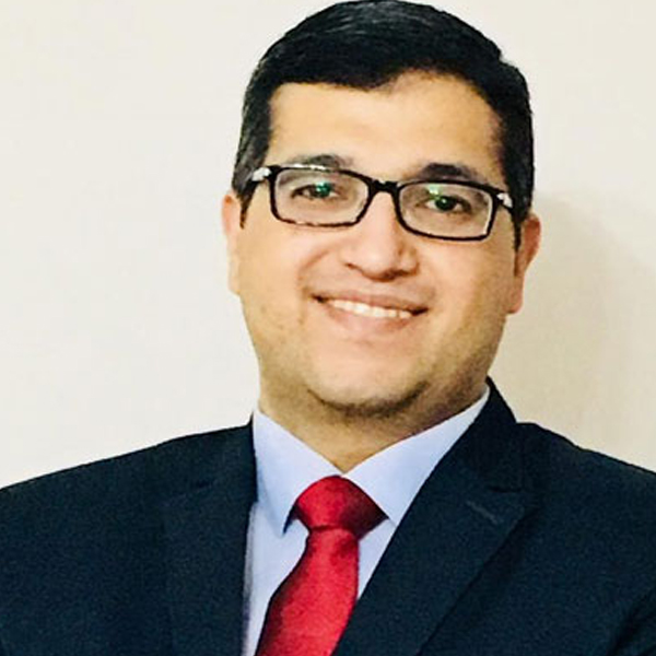 نجاحاته المتوالية جعلته أهم منصة شعبية فى العالم منتدى شبابى.. فى سن النضج