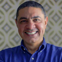 رد الجميل.. يوسف شاهين.. أستاذى وأفتخر